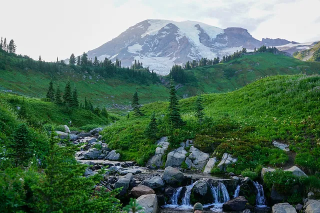 capturing-love-amidst-majestic-peaks:-mt