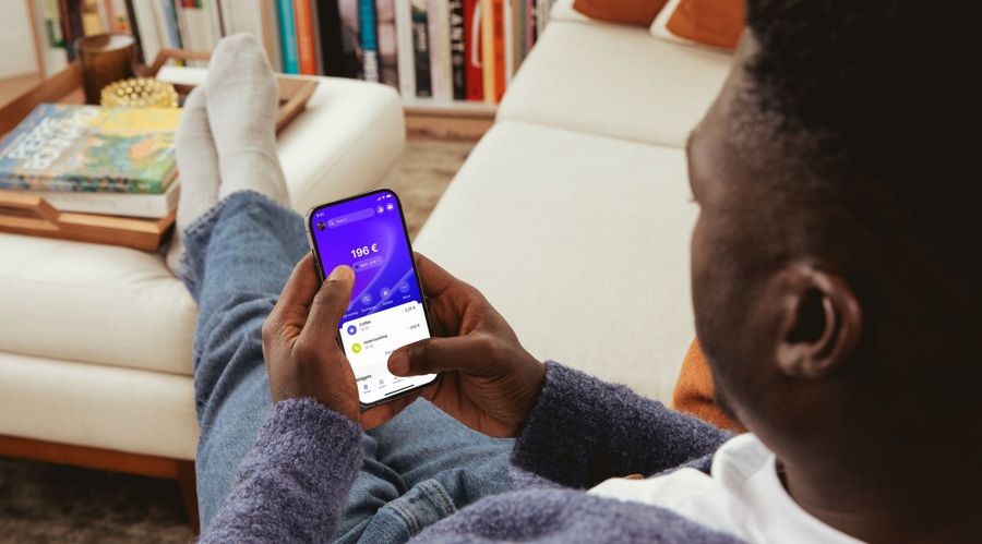 revolut-eyes-up-spain,-eu-with-instalment-plans-&-more